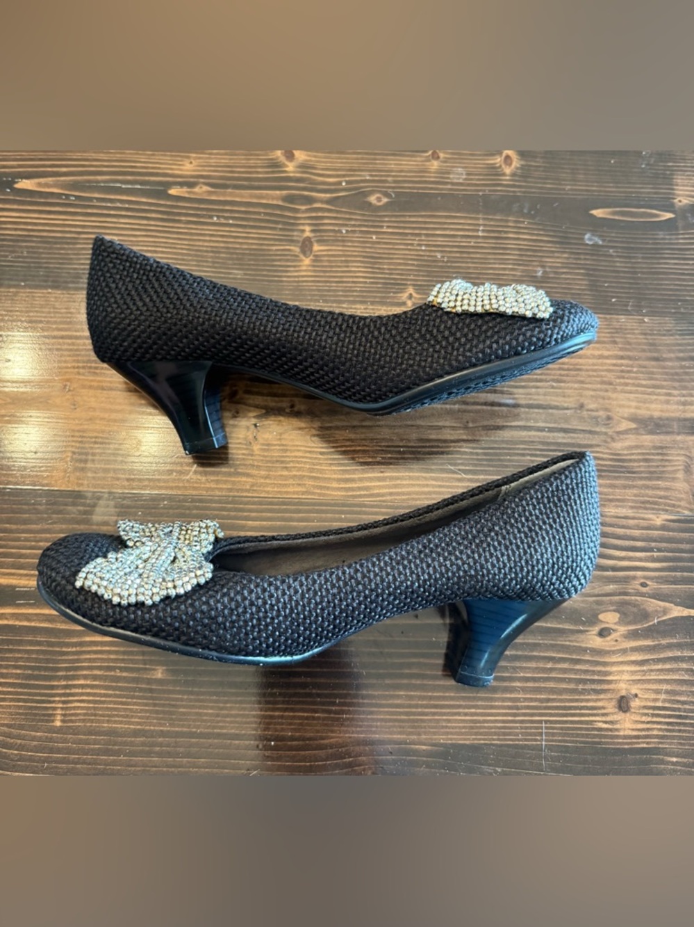 AEROSOLES Sunwise Black Woven Kitten Heels with Crystal Bows Size 8 NWOB - Picture 2 of 6